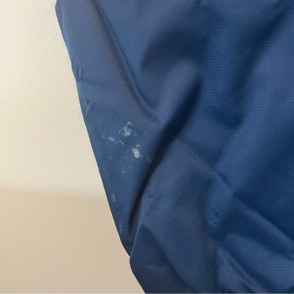 Vintage Logo Athletic University of Notre Dame Navy Blue & Gold Puffer Jacket - Picture 7 of 7